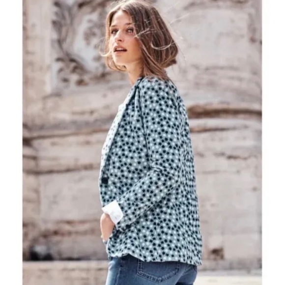 Boden Blue and White Patterned Blazer - Picture 2 of 10